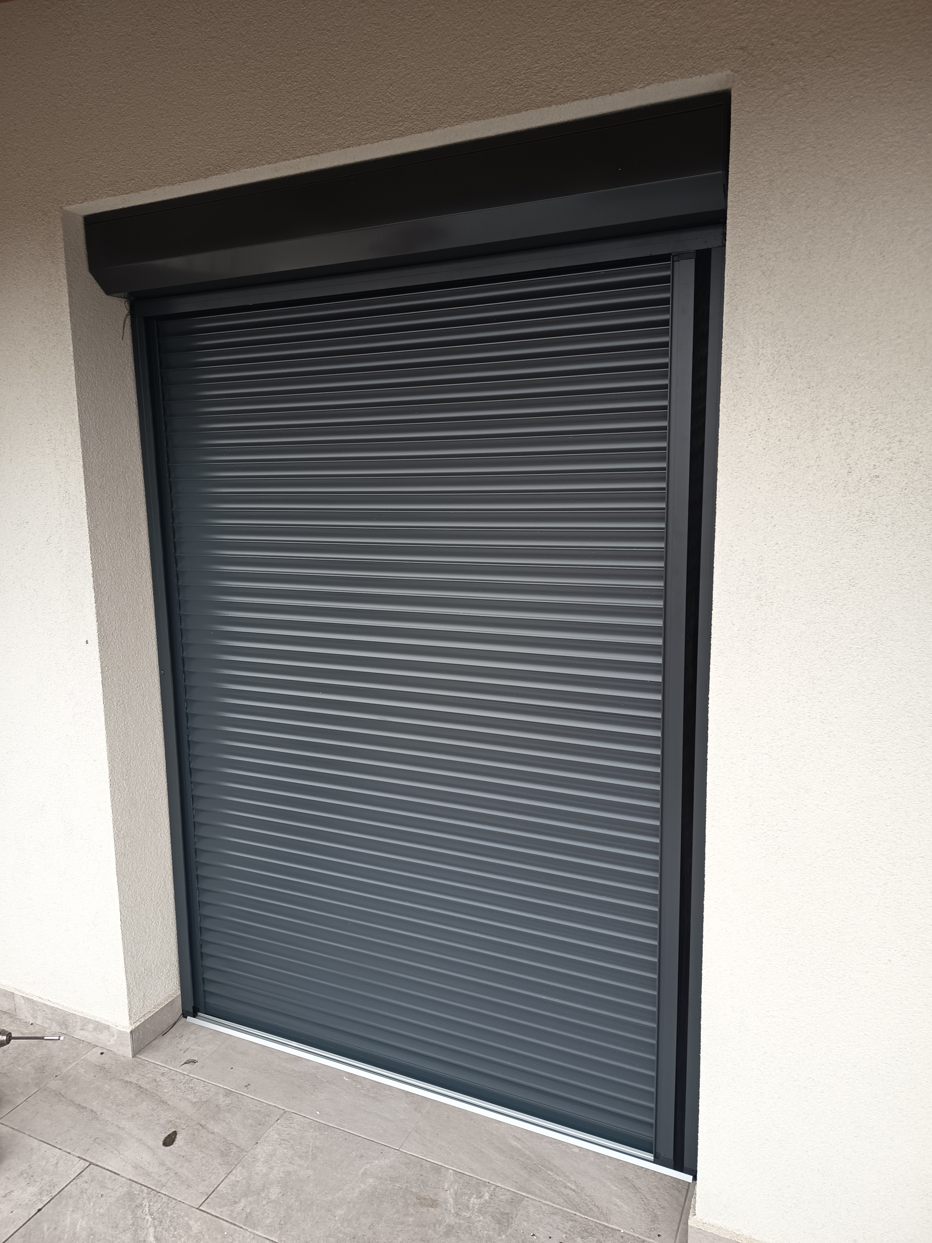 Alumínium redőny – Solymár (2. kép)